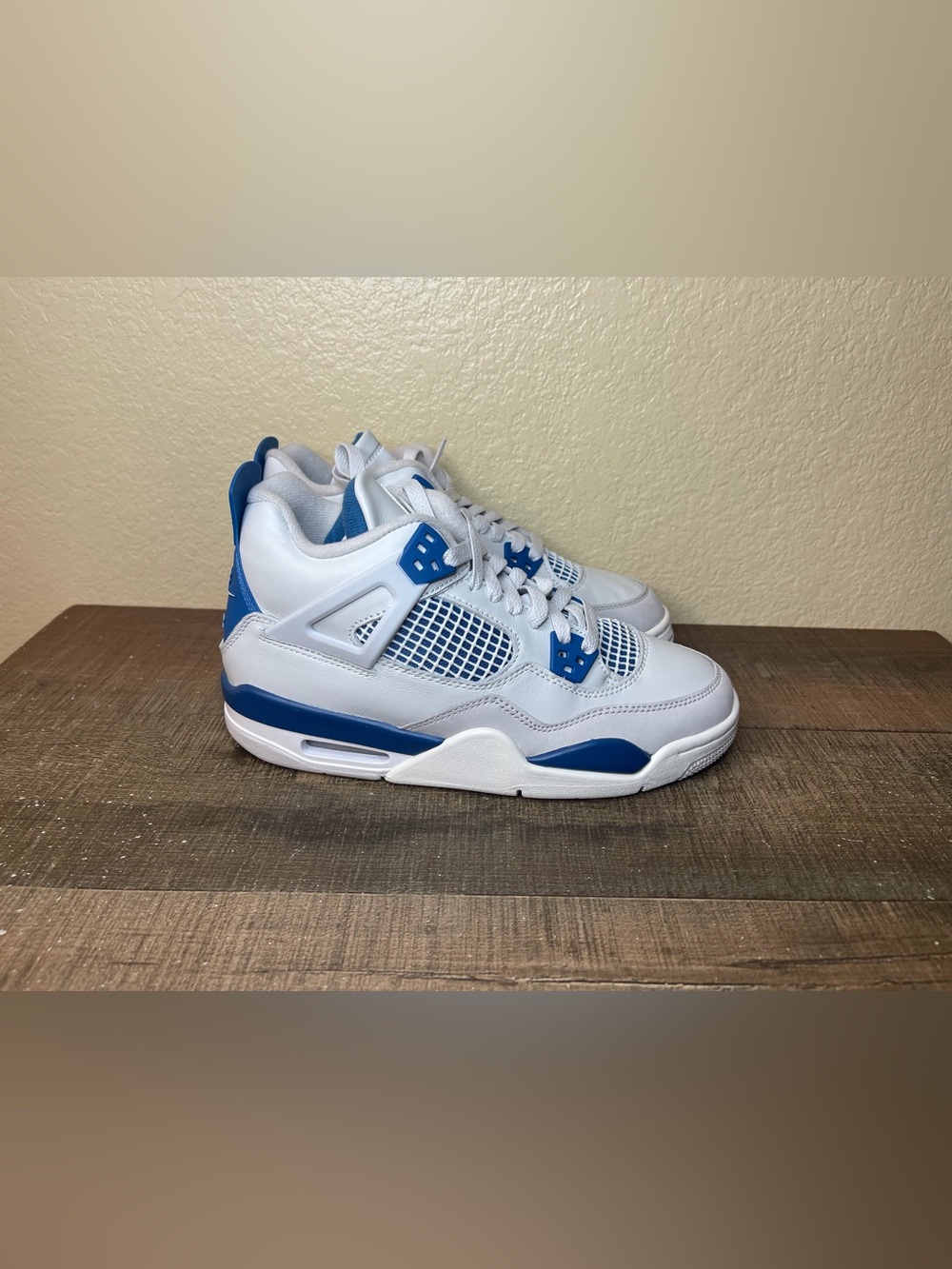 Air Jordan 4 Retro GS “Military Blue” 2024
- Size 5Y / 6.5 Women.